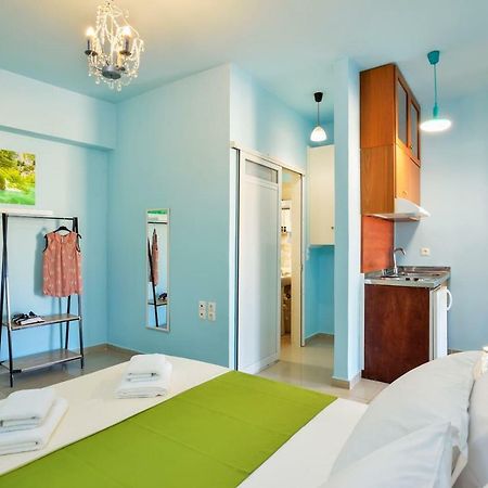 Seaside Old Venetian Harbour 1St Floor Apartment Chania  Exterior photo